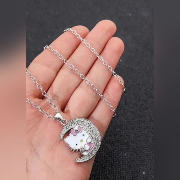 Hello Kitty Necklace - Picture 3 of 6